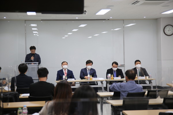 한국의료기기산업협회가 주최한 '의료기기 공급위기대응 기자간담회' 사진