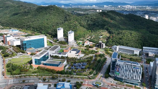 ▲K-MEDI hub가 예비창업자 2명을 선정하고 연구개발부터 사업화까지 지원한다. (사진은 K-MEDI hub 전경)