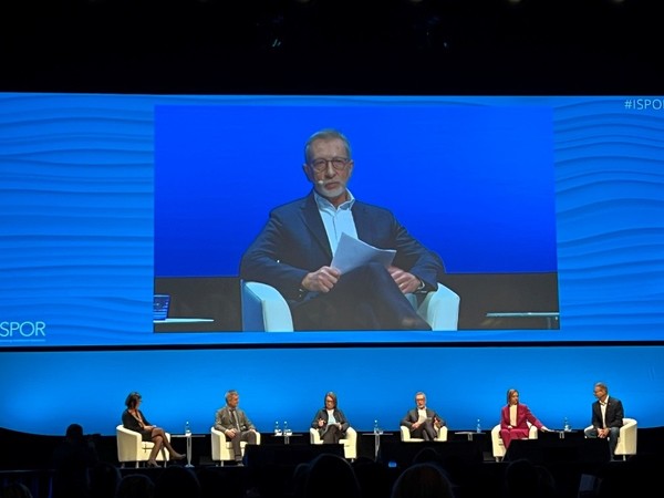 ▲본회의 패널 토론 장면<br>